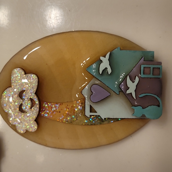 Lucinda rare house pins set of 4 - Picture 4 of 6